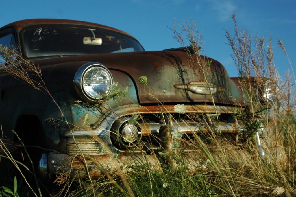 Photo Car junkyard